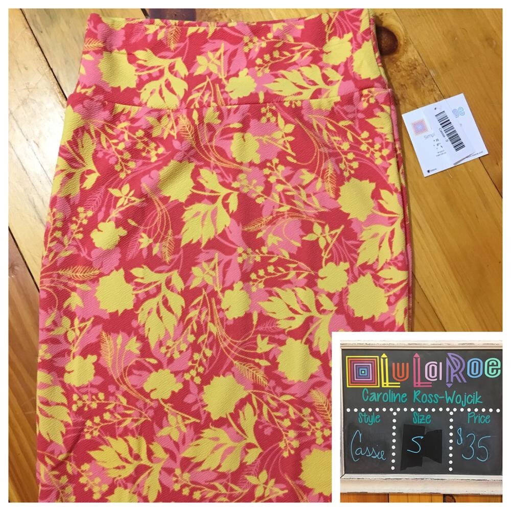 NWT Small Cassie Pencil Skirt